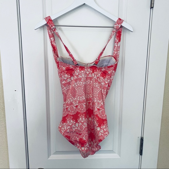 Sunseeker One Piece Swimsuit 🩱 - Picture 2 of 4